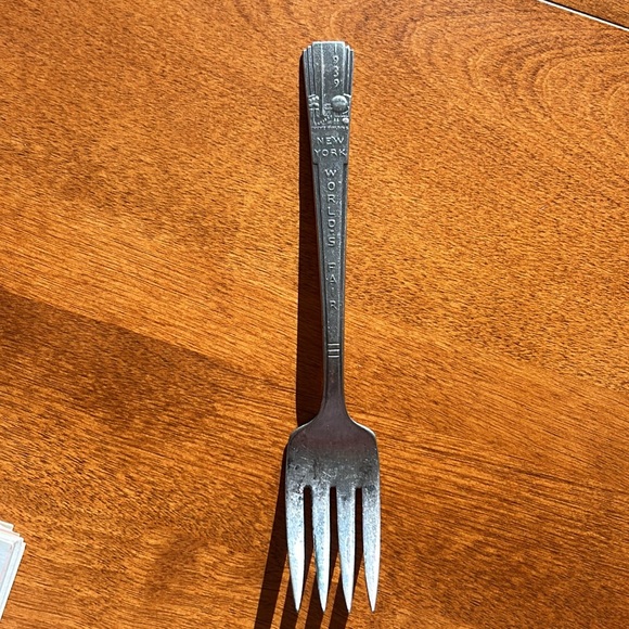 Charlie McCarthy vintage spoon and worlds fair 1939 fork - Picture 5 of 6